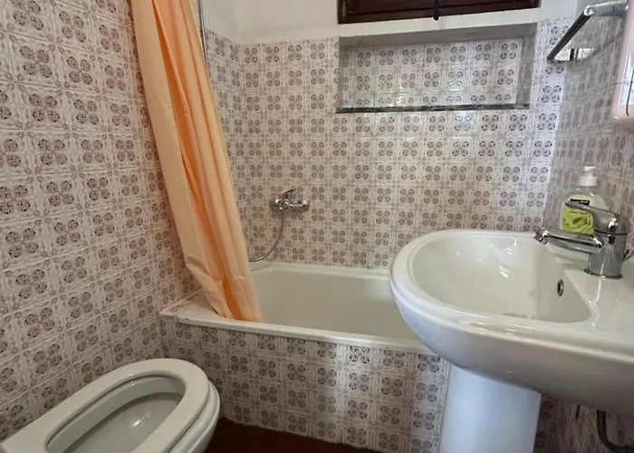 Natalie's Tiny House- 6 Minutes From The Beach! Odeceixe